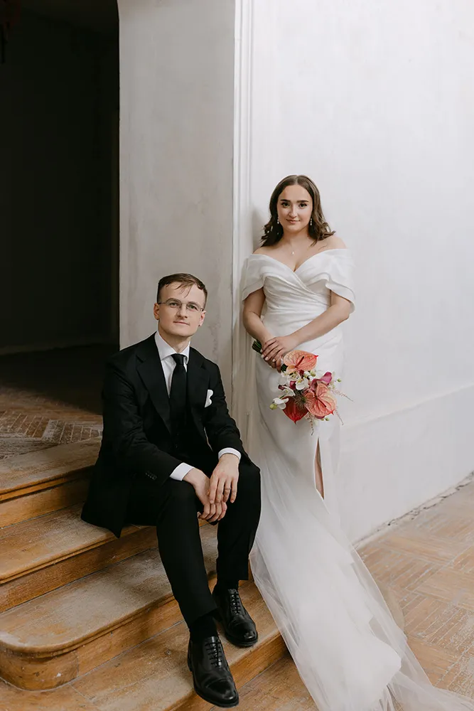Vestuvių fotografė Lietuvoje - Vestuvių fotografija Trakų Vokės dvare - jaunikis ir nuotaka